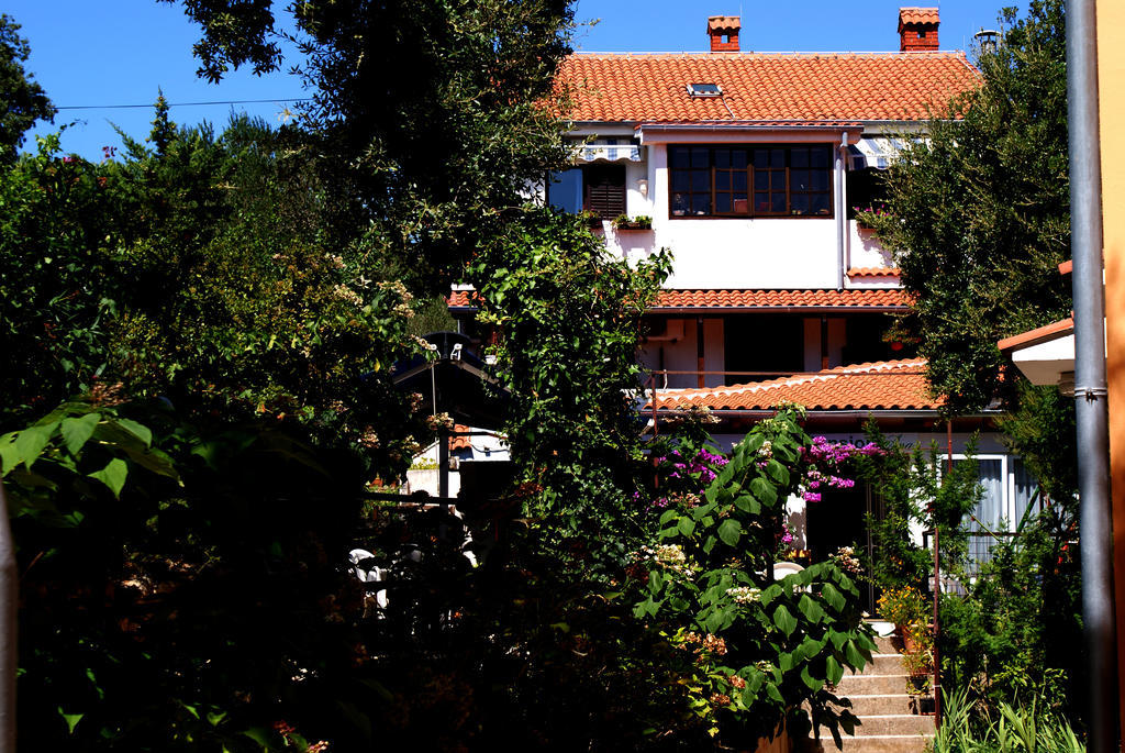 Hotel Pansion Ana Mali Lošinj Exterior foto