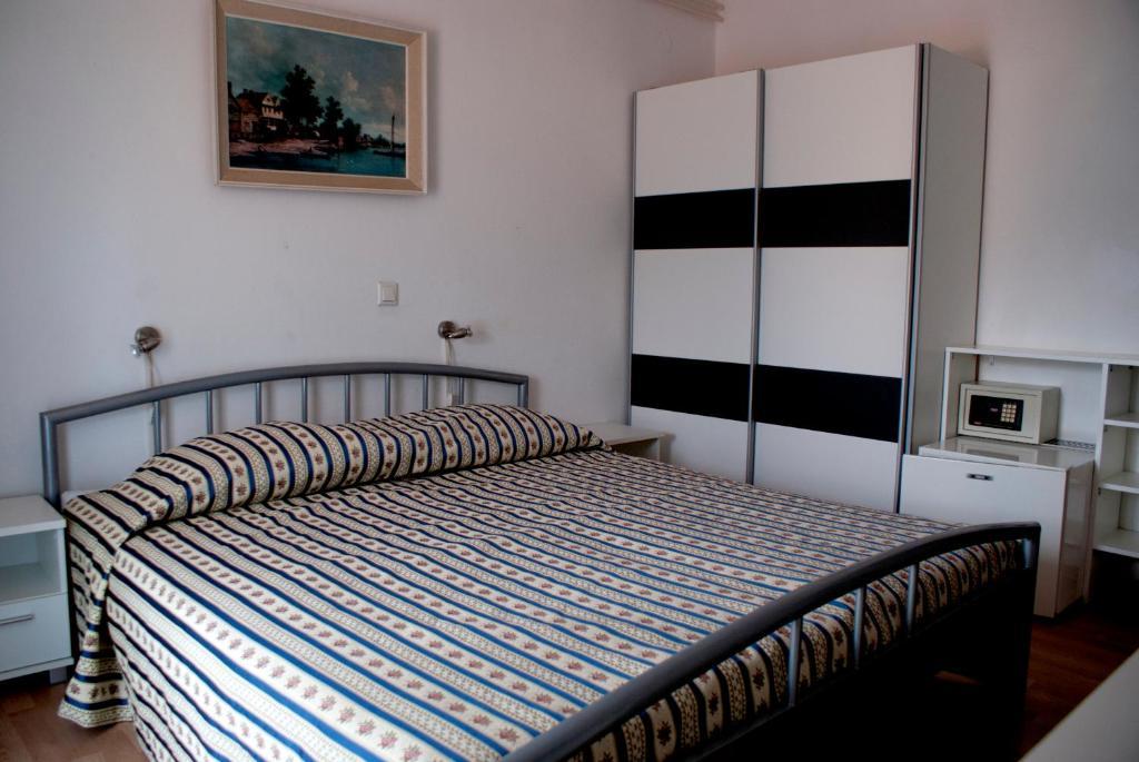 Hotel Pansion Ana Mali Lošinj Habitación foto